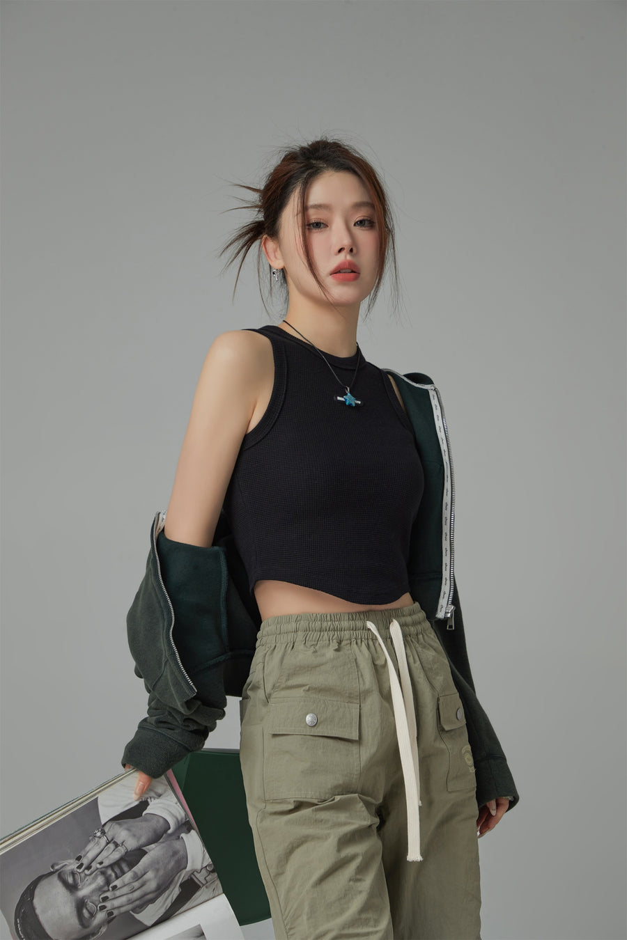 CHUU Color Slim Sleeveless Crop Top