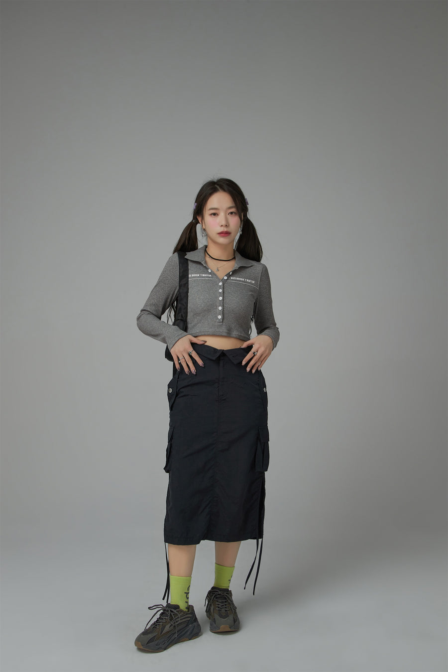 CHUU Size Doesnt Matter Collar Button Cropped T-Shirt