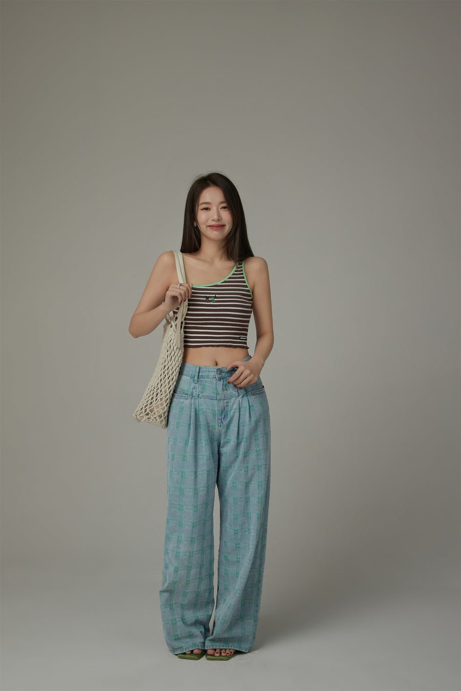 CHUU Unbalanced Striped Sleeveless Crop Top