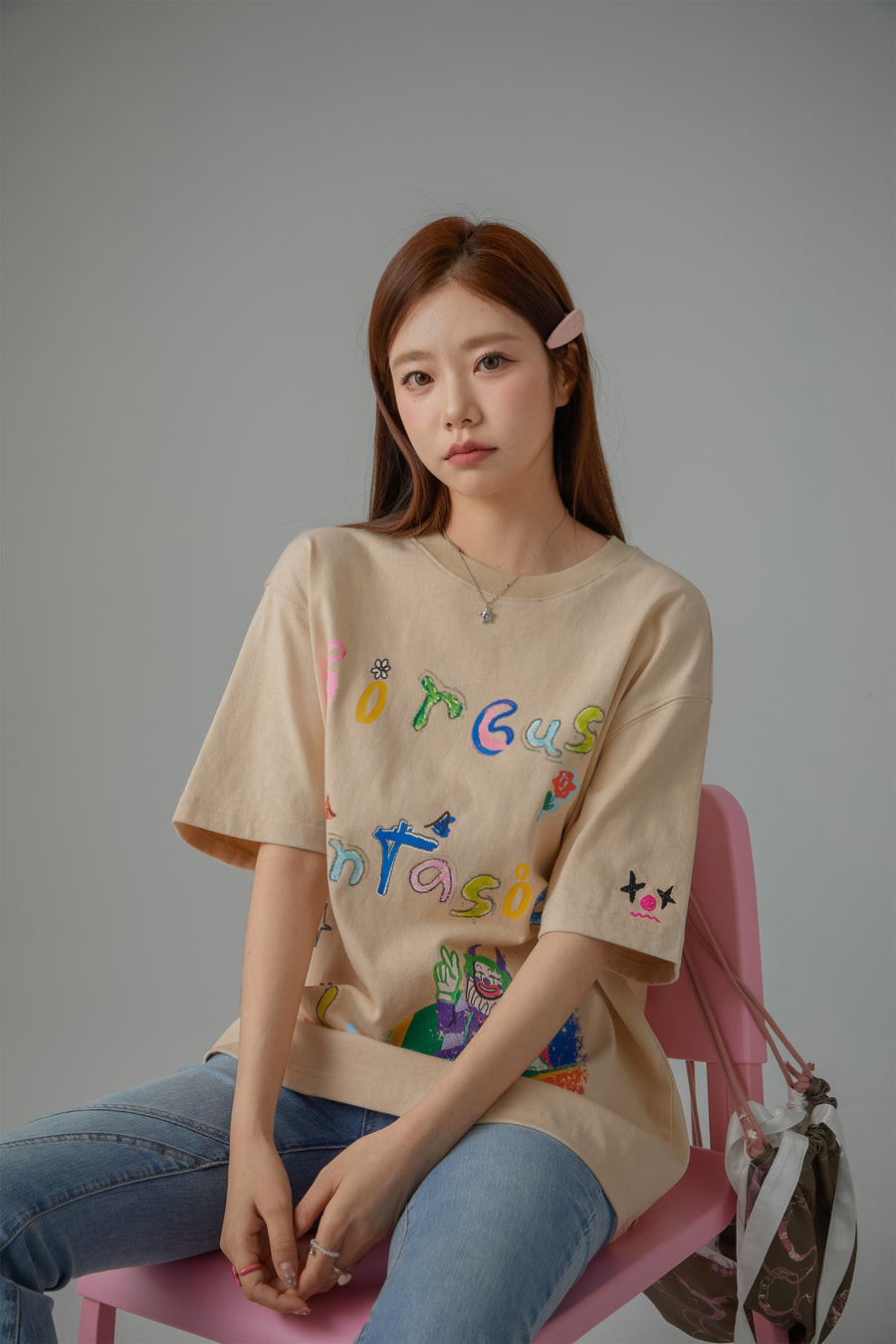 CHUU Circus Character Loose-Fit T-Shirt