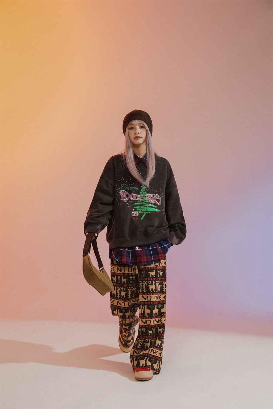 CHUU Christmas Loose Fit Sweatshirt