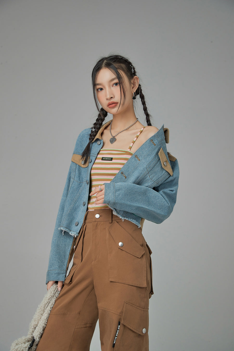 CHUU Turn It Into Art Stripes Sleeveless Top