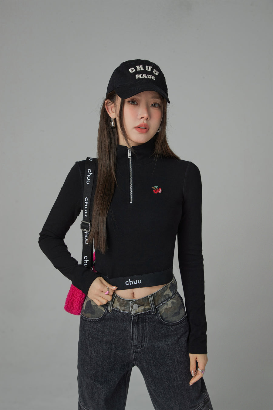 CHUU Love Zone Cherry Half-Zip Cropped T-Shirt