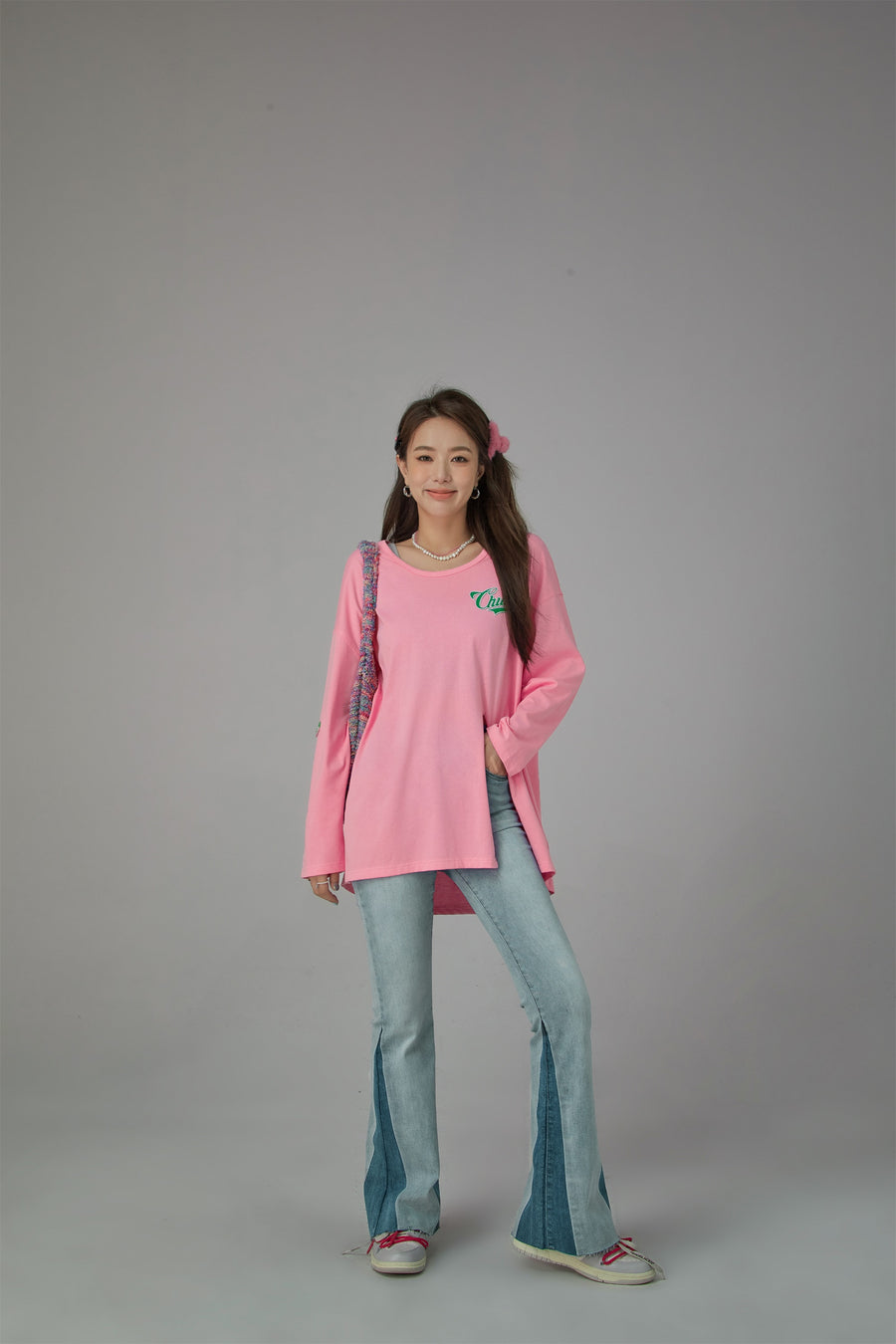 CHUU Side Slit Chuu Logo Loosefit Skater Top