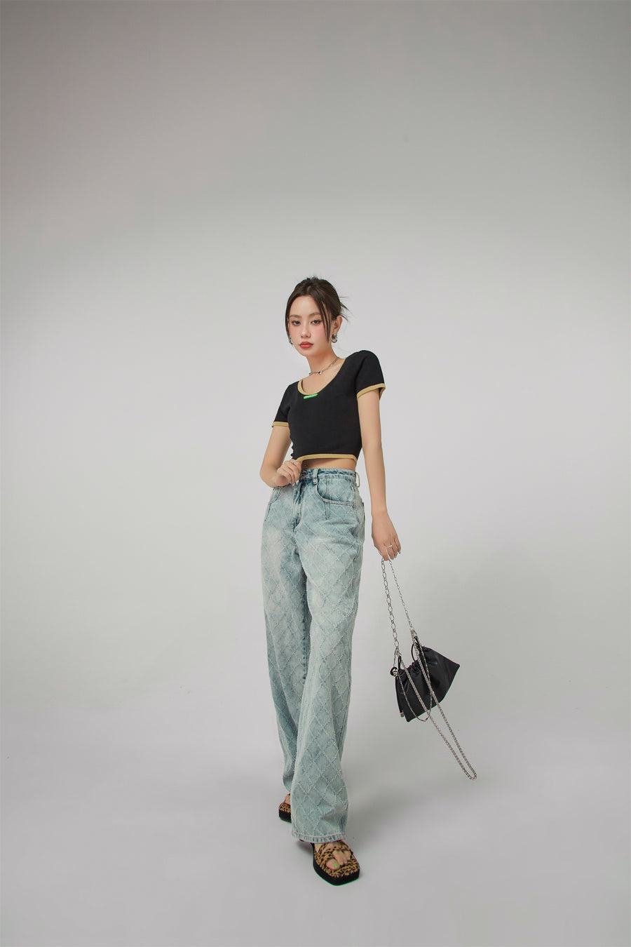 CHUU Color Block Short-Sleeved Crop Top