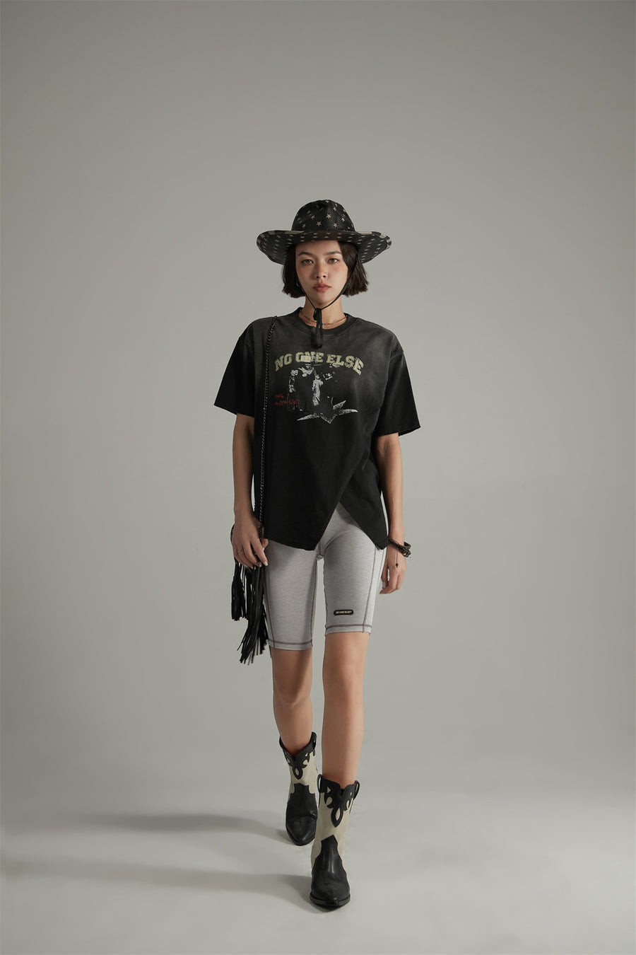 CHUU Line Point Biker Shorts