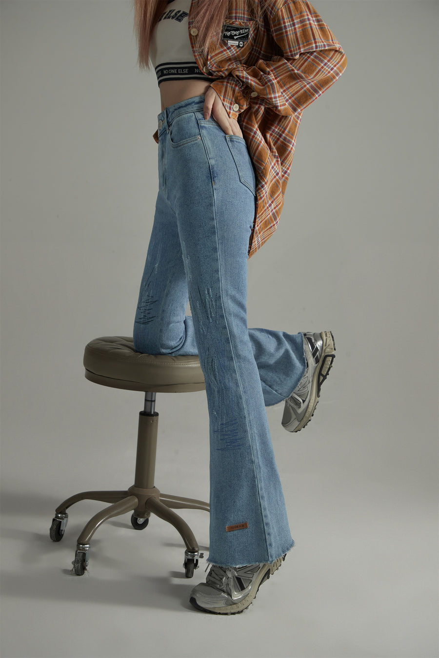 CHUU Slim Bootcut Denim Jeans