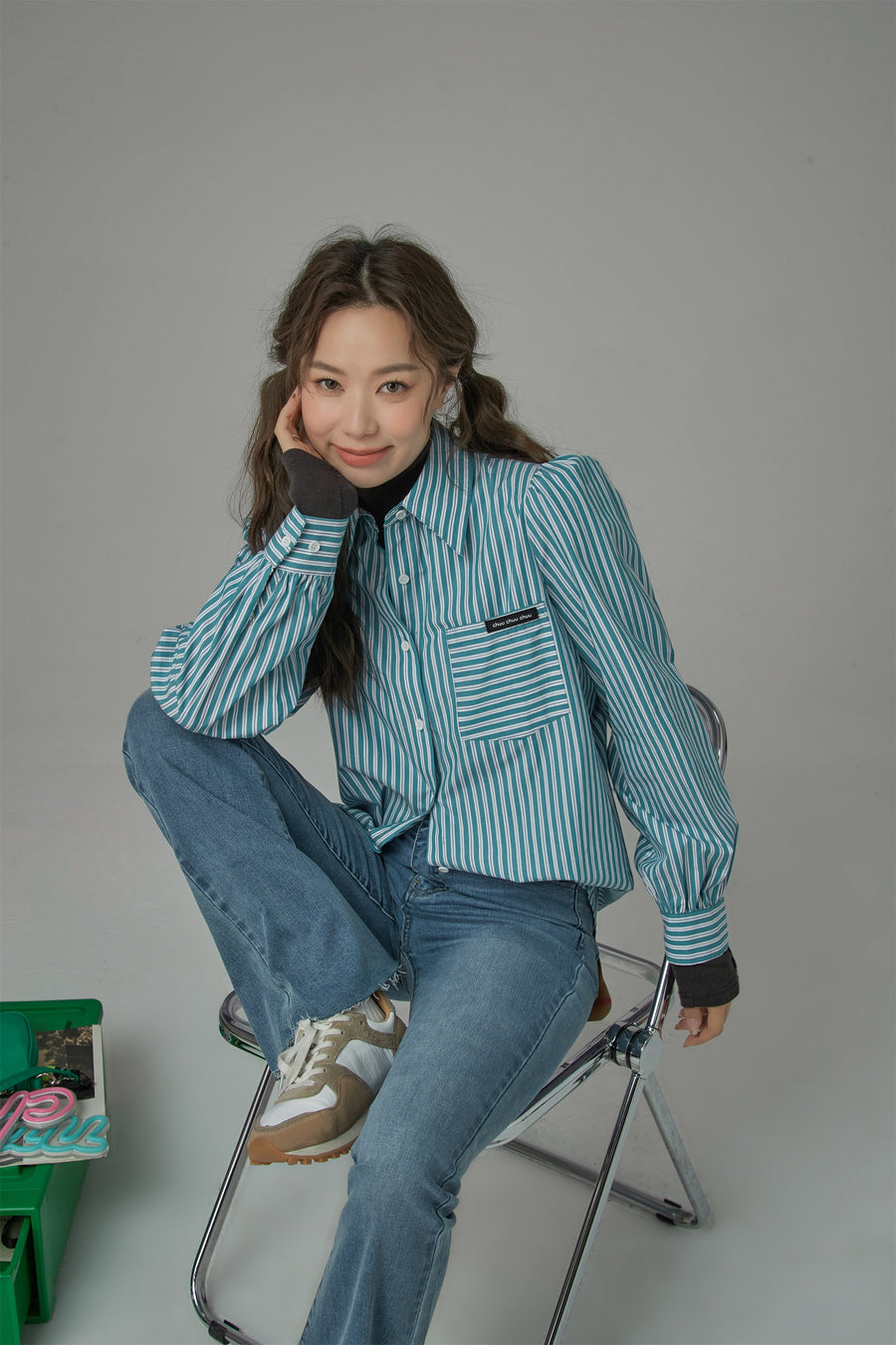 CHUU A Change Of Heart Stripes Shirt