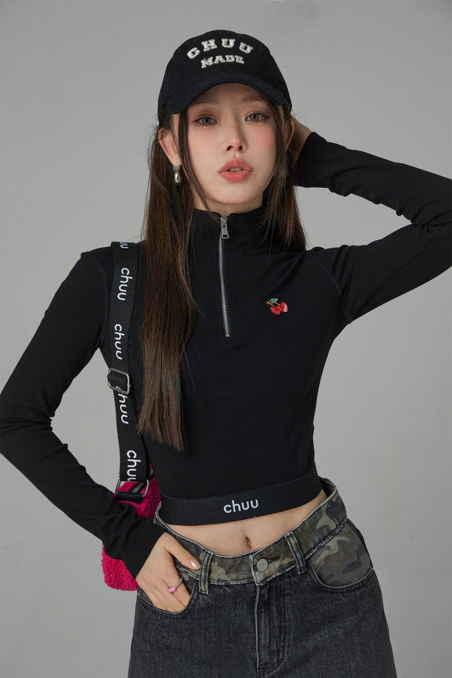 CHUU Love Zone Cherry Half-Zip Cropped T-Shirt