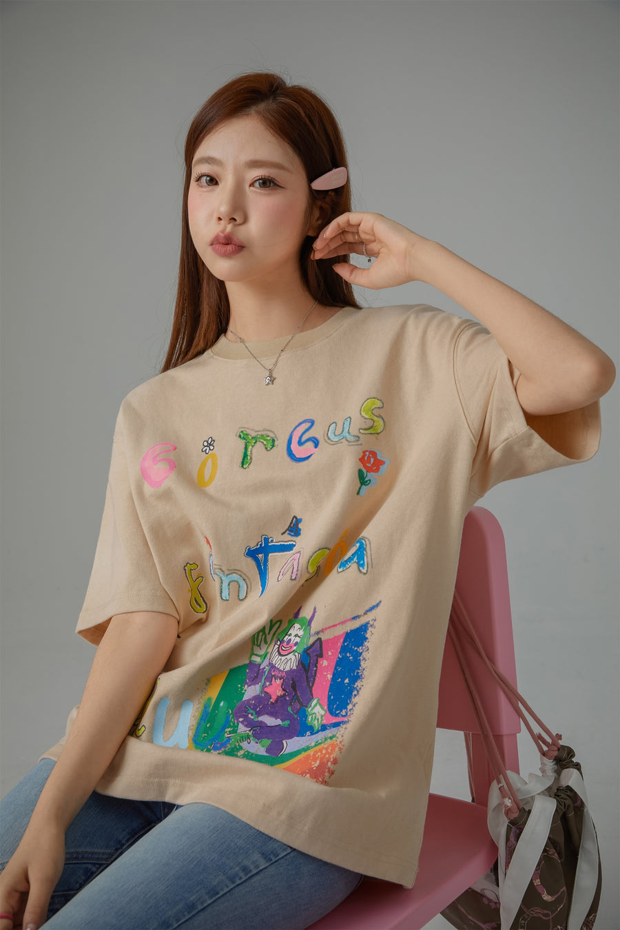 CHUU Circus Character Loose-Fit T-Shirt