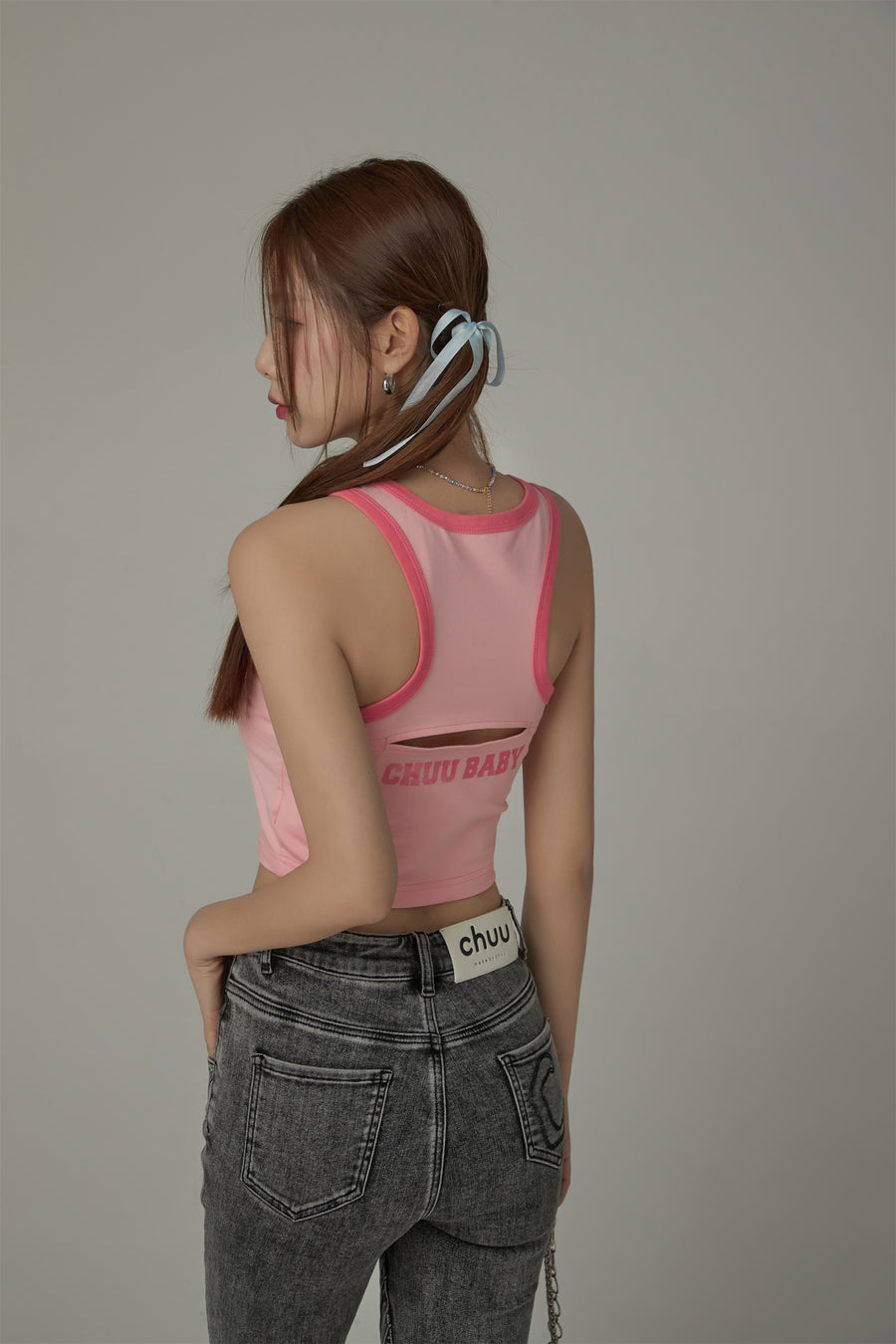 CHUU Back Split Cropped Sleeveless Top