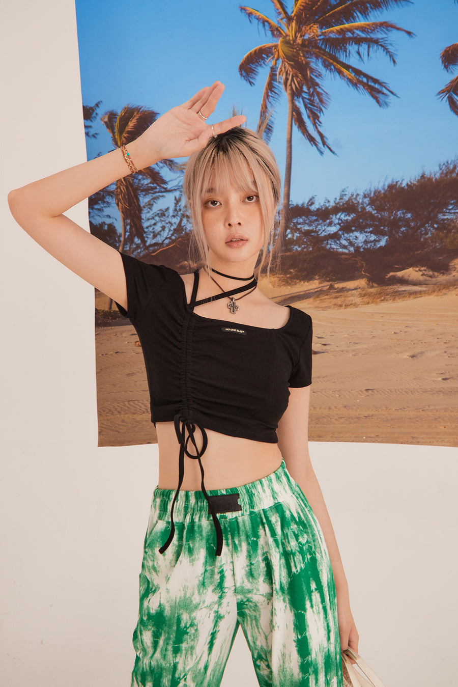 CHUU Unbalanced Shirring Crop Top