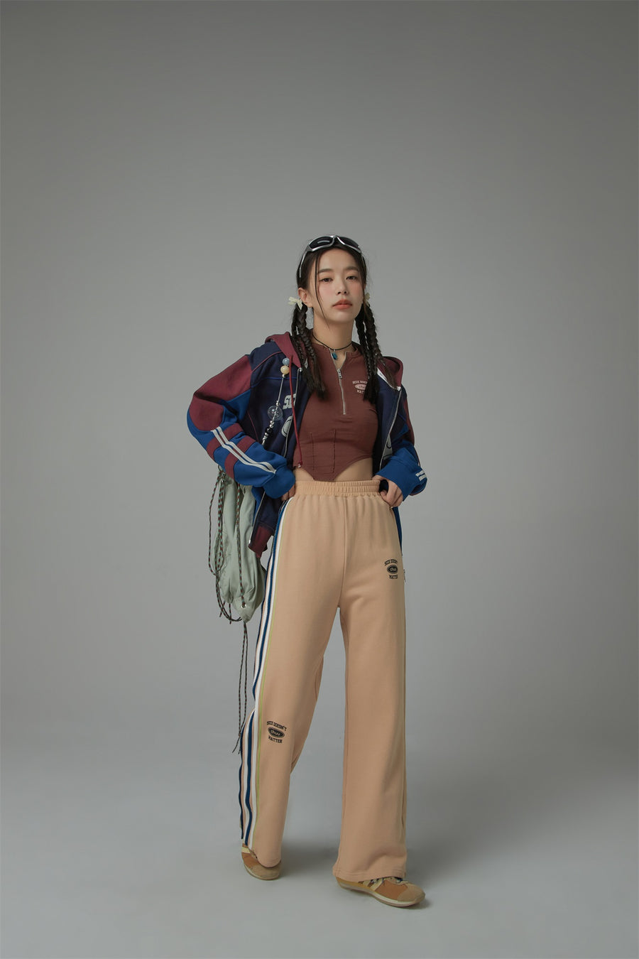 CHUU Size Doesnt Matter Line Track Pants