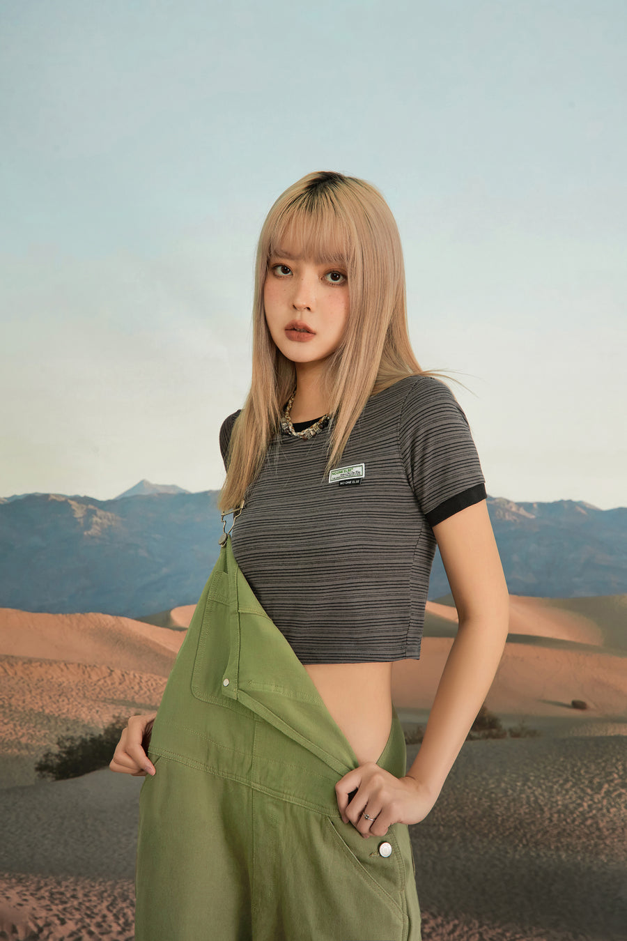 CHUU A Sense Of Context Crop Top