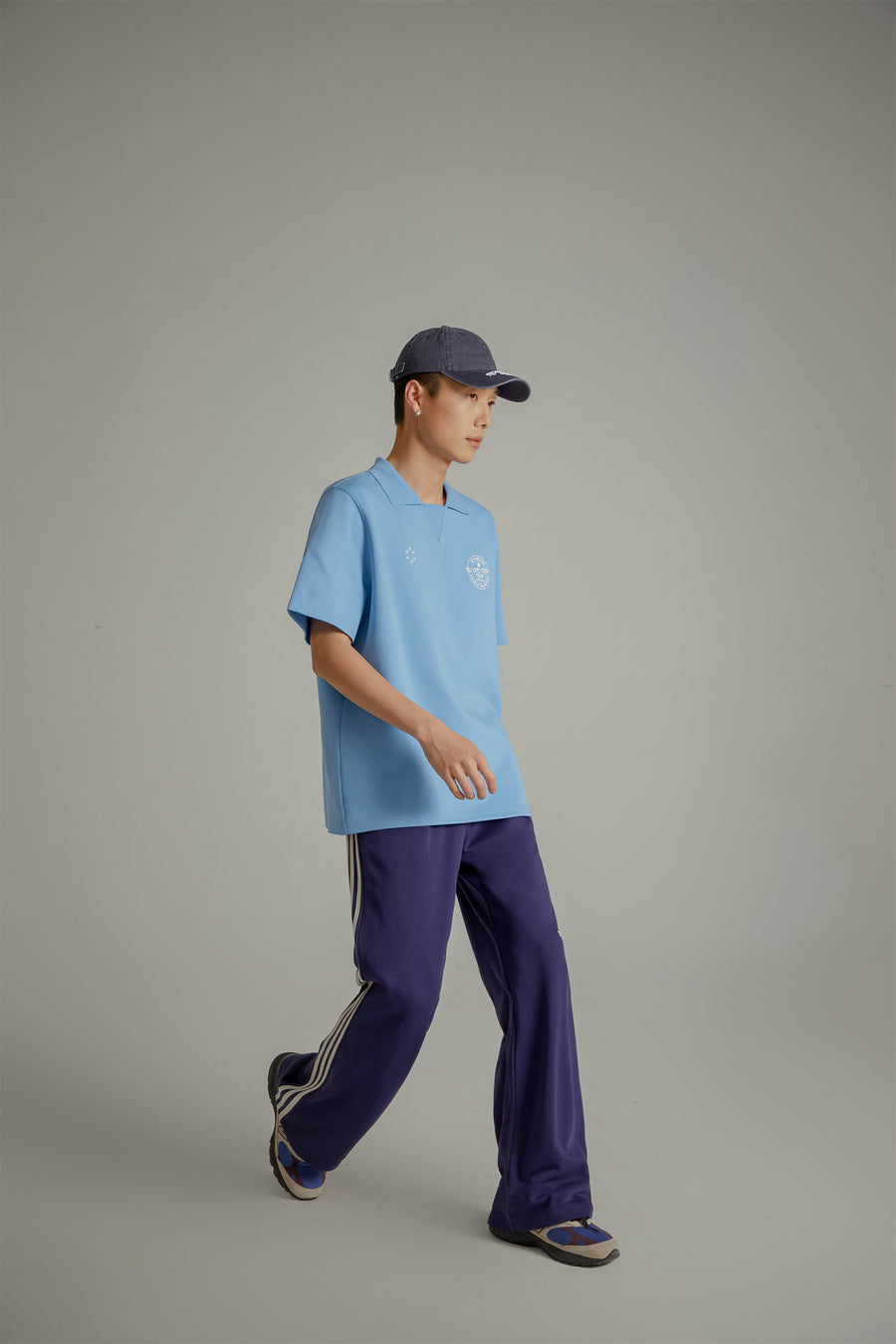 CHUU Star Circle Boxy Polo T-Shirt