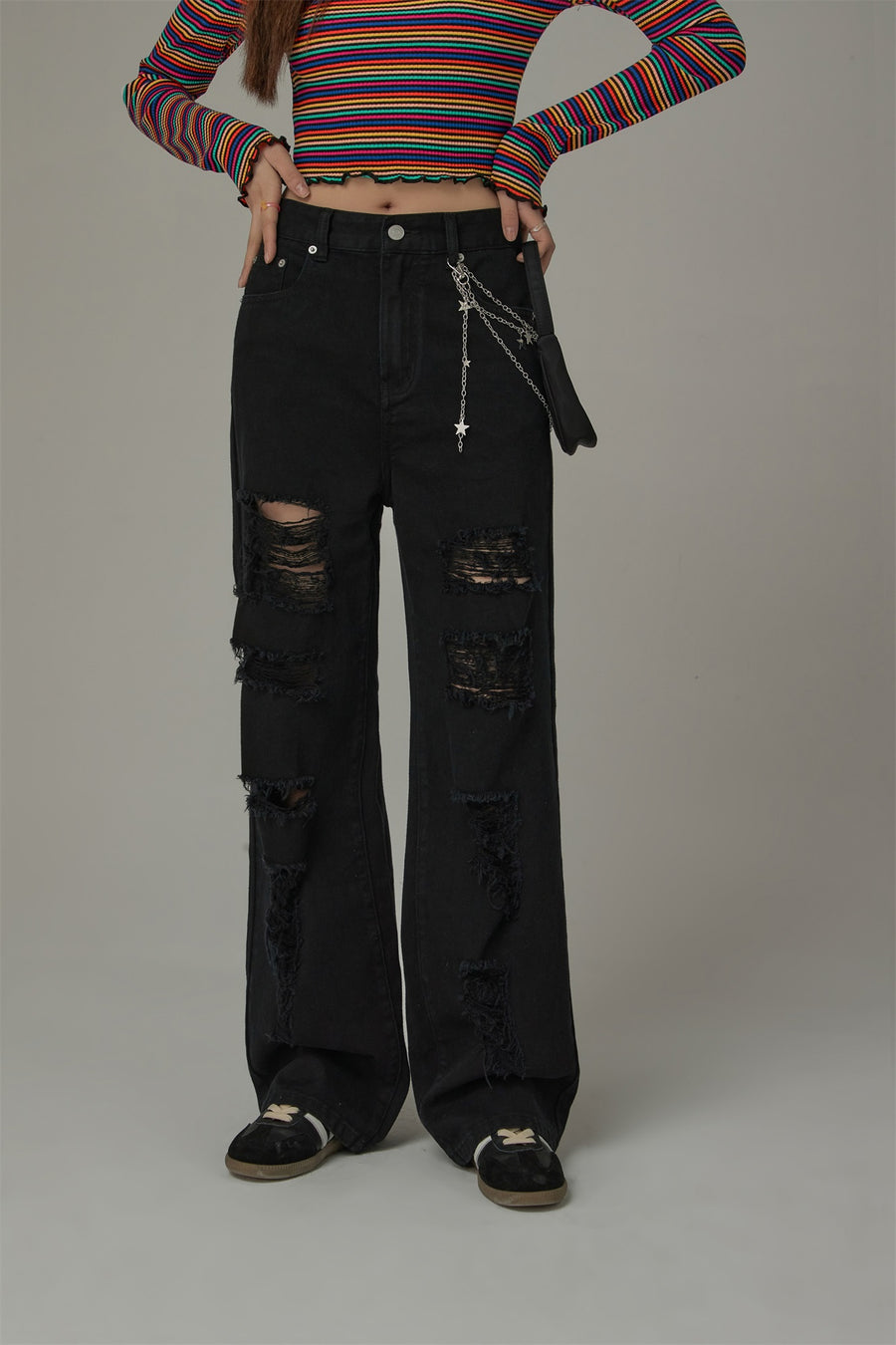 CHUU Distressed Wide Denim Jeans