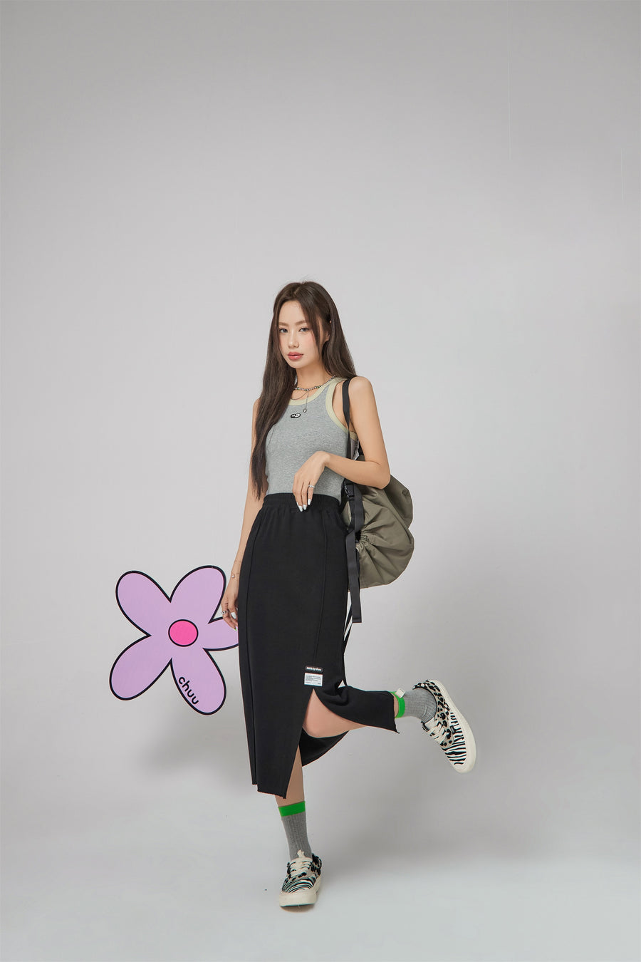 CHUU Color Matching Simple Logo Sleeveless Top