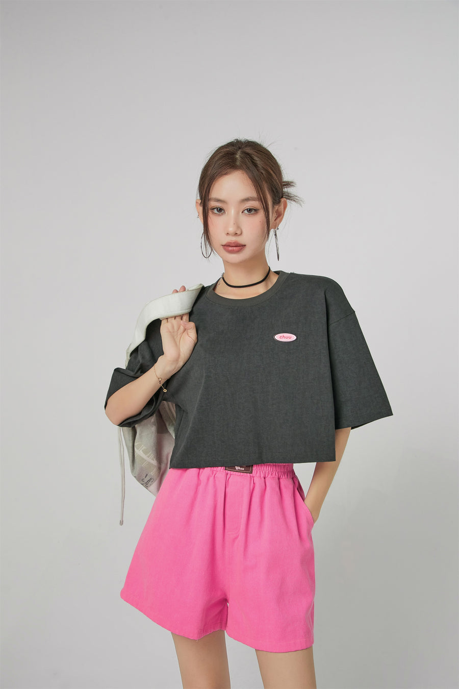 CHUU Chuu Logo Overfit Crop T-Shirt