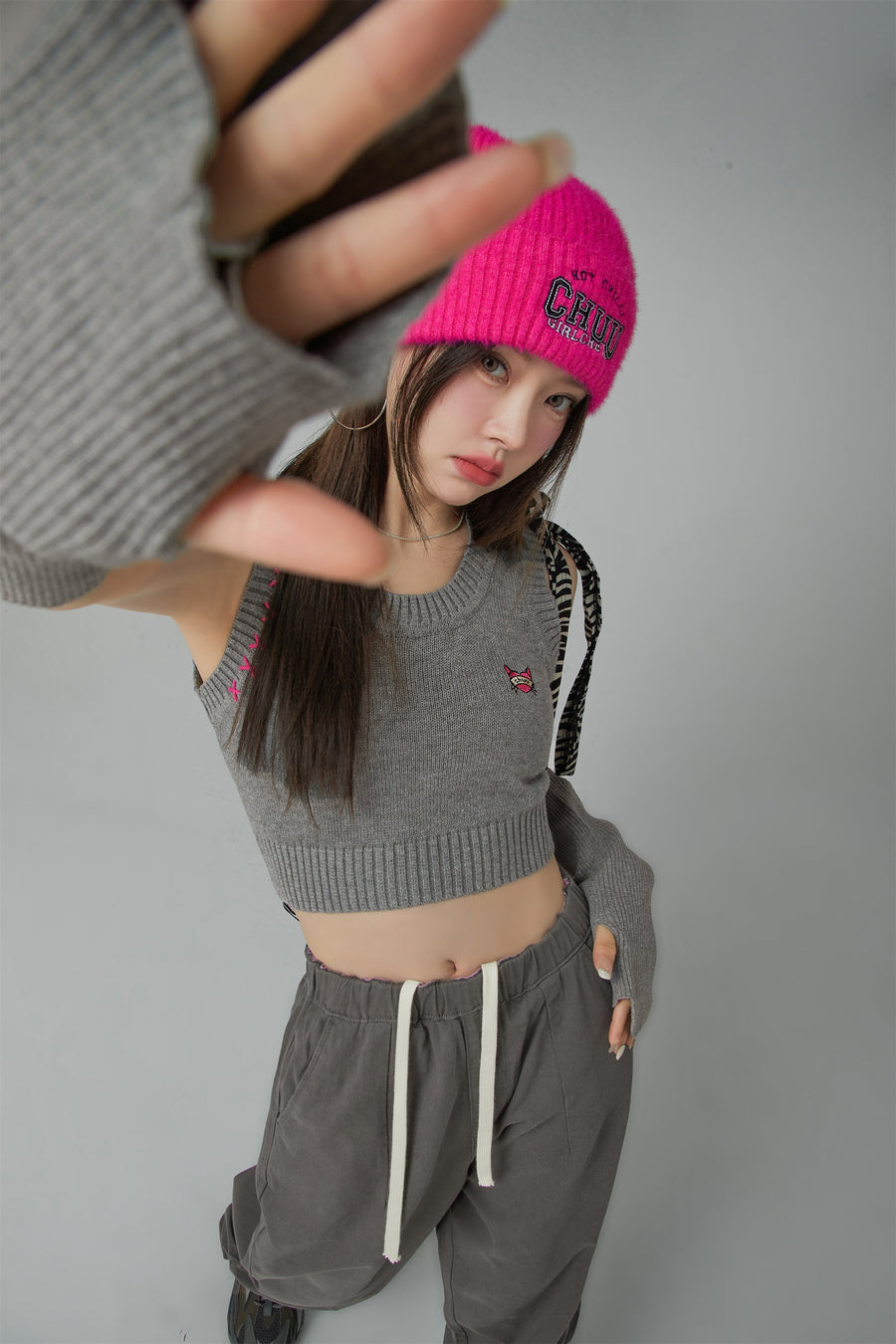 CHUU Stitches Knit Crop Top