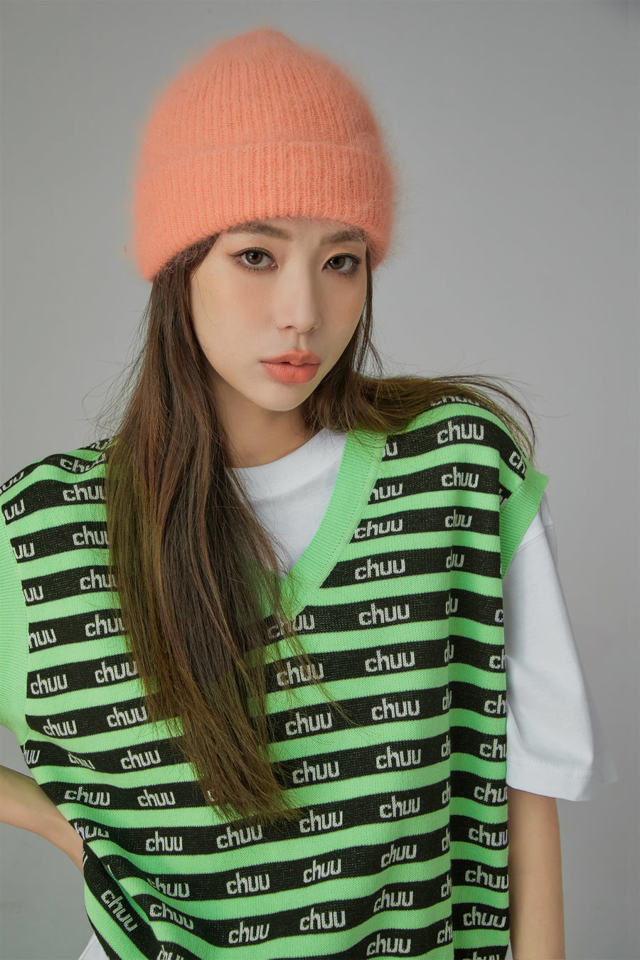 CHUU Stripes Chuu Logo Knit Vest