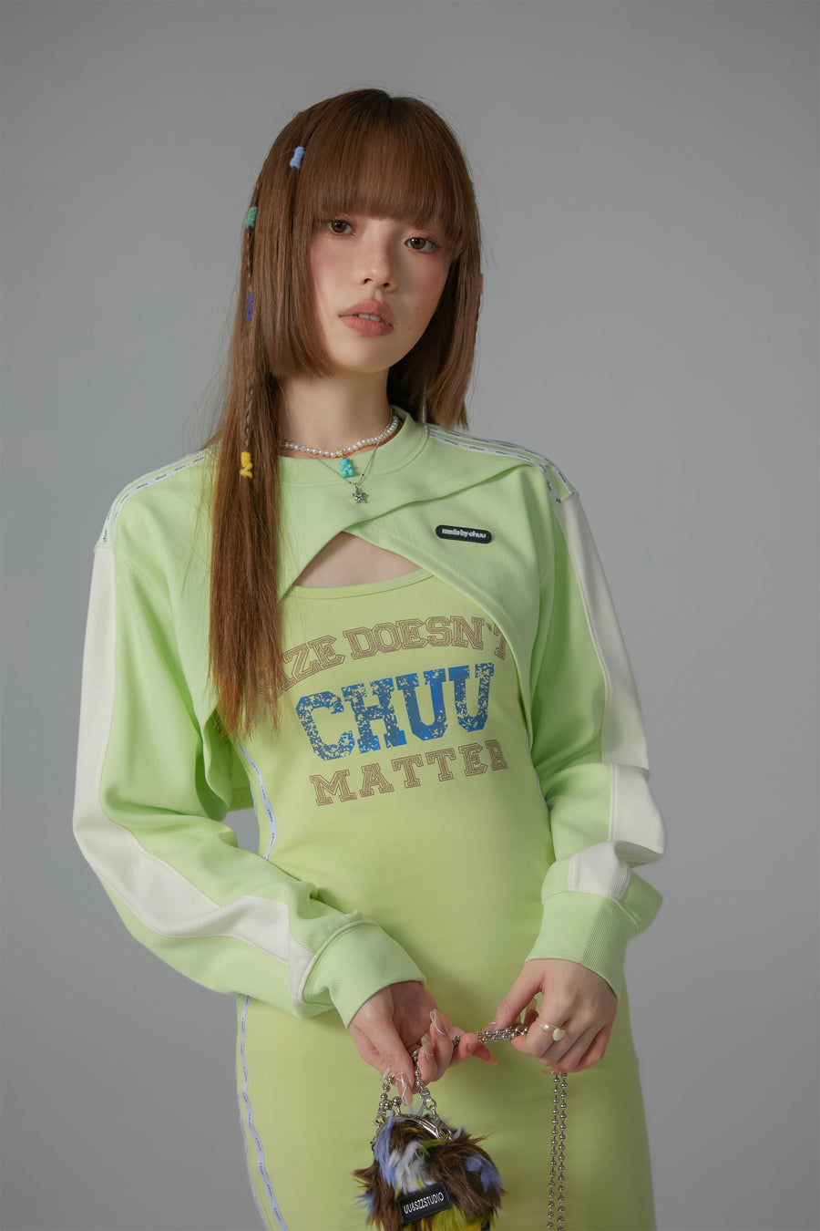 CHUU Diagonal Bolero Sweatshirt