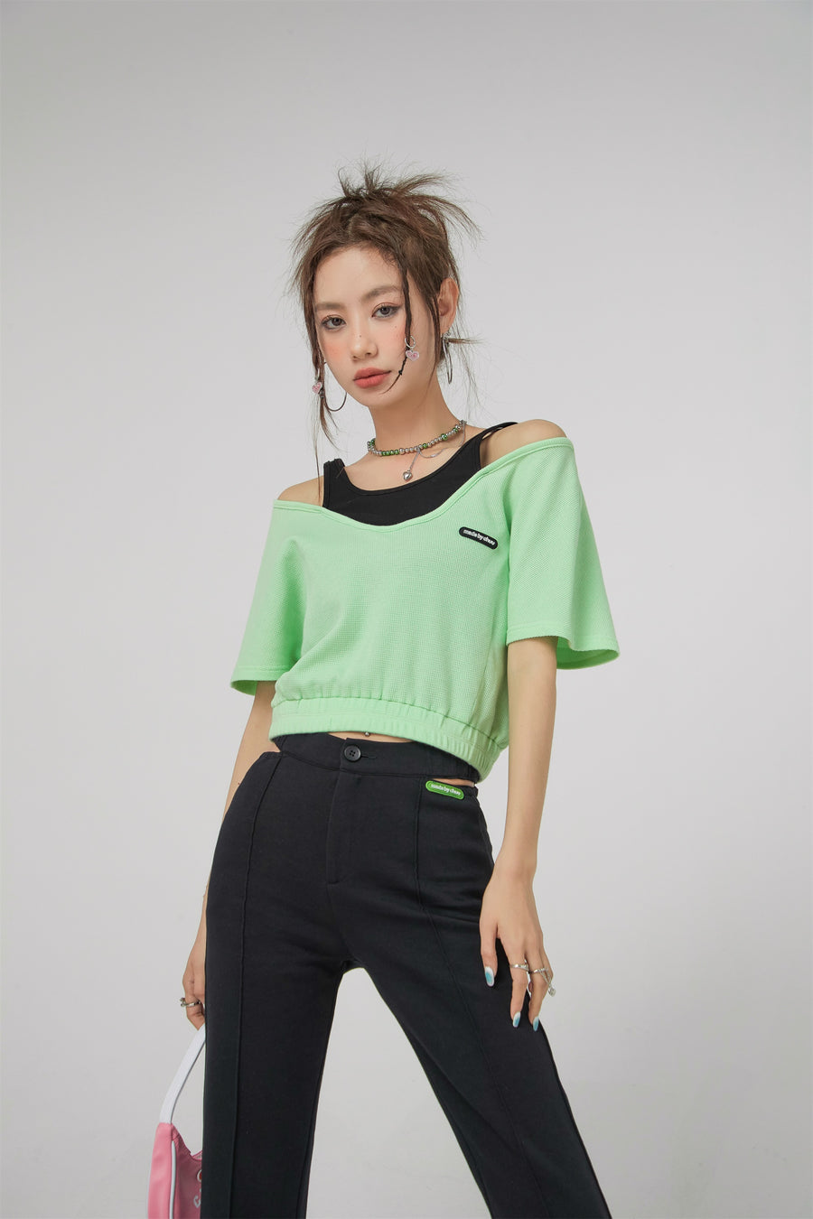 CHUU Two-Layer Crop Sport Top