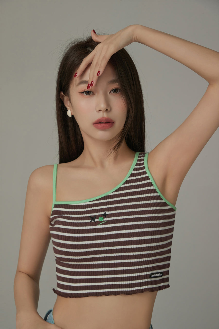 CHUU Unbalanced Striped Sleeveless Crop Top