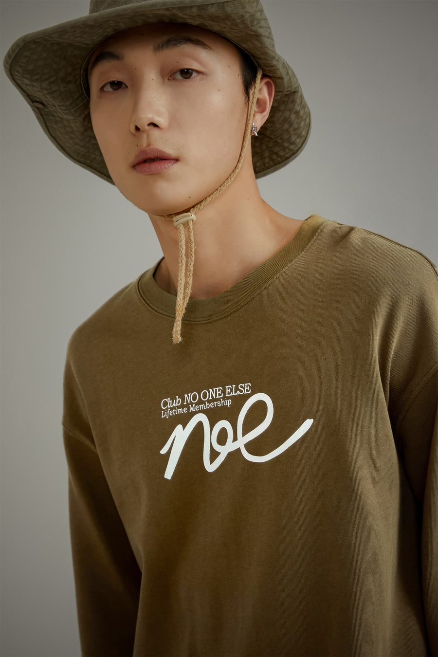 CHUU Club Noe Loose Fit Long Sleeve T-Shirt