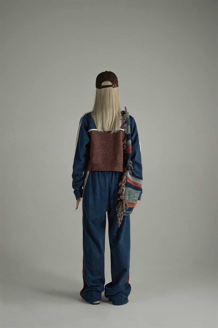 CHUU High Neck Crop Zip-Up