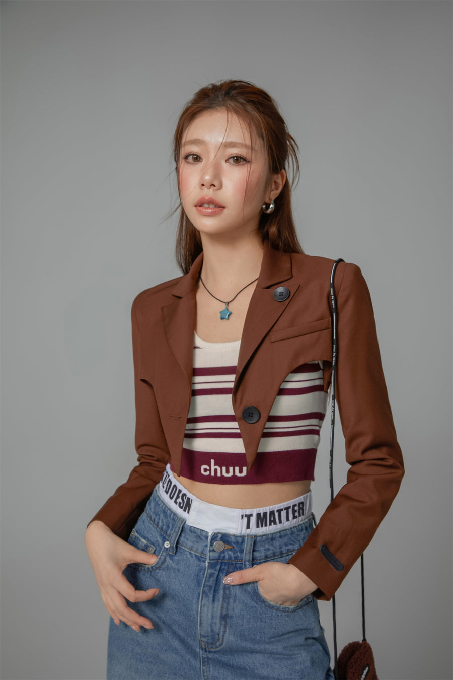 CHUU Striped Knit Sleeveless Crop Top