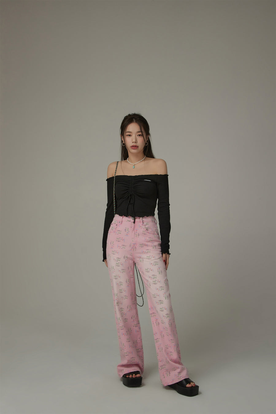 CHUU Shirring Off-Shoulder Top