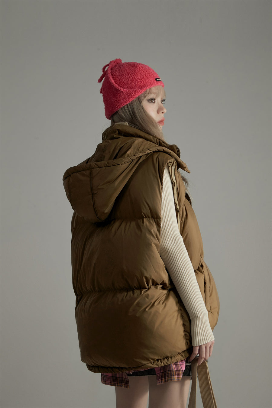 CHUU Oversize Duck Down Padded Vest