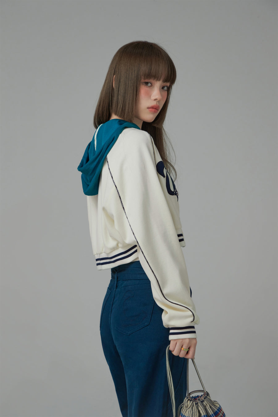 CHUU Joining Forces Crop Baseball Jacket
