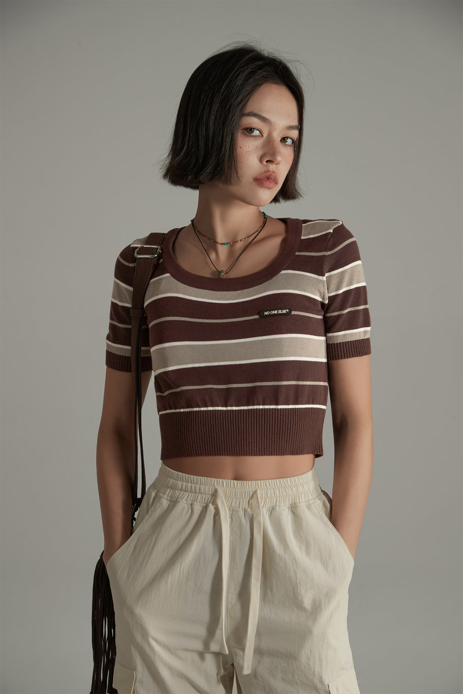 CHUU Striped Cropped Knit Top