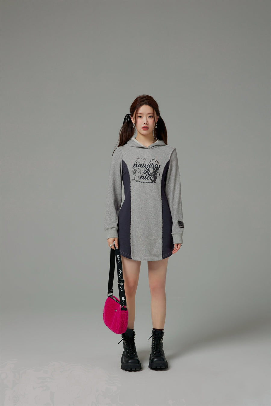 CHUU Show Me Off Hooded Dress