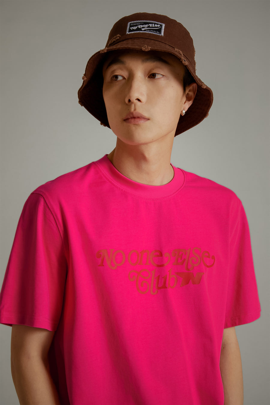 CHUU Noe Club Colored Loose Fit T-Shirt