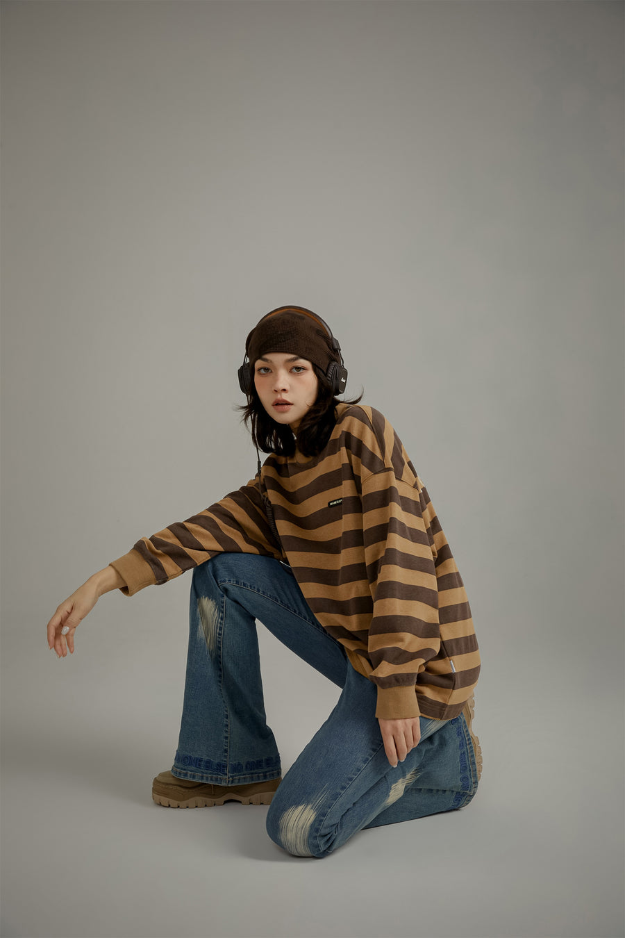 CHUU Stripe Color Sweatshirt