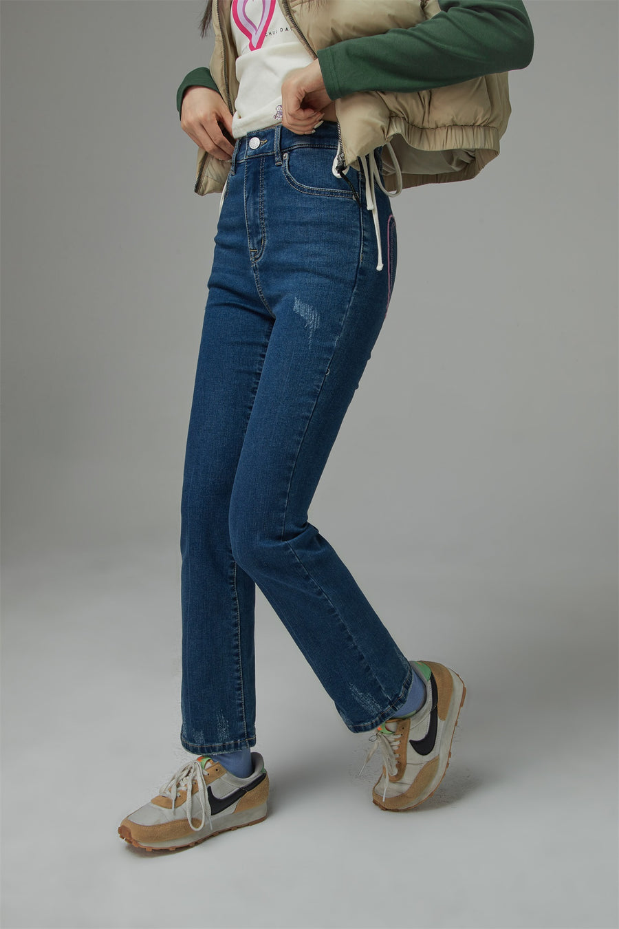 CHUU Heart Pocket Bootcut Denim Pants