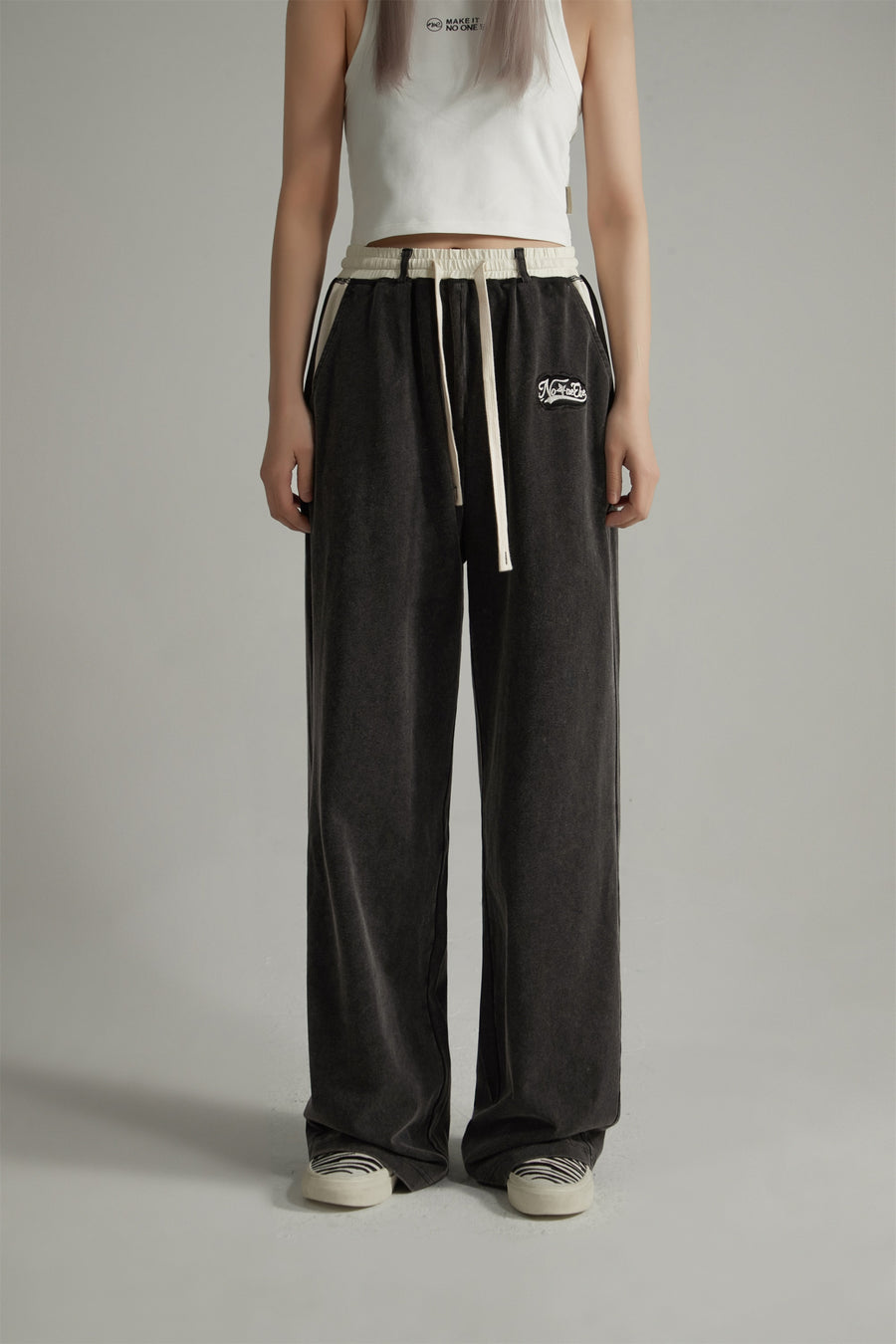 CHUU Waist String Wide Jogger Pants