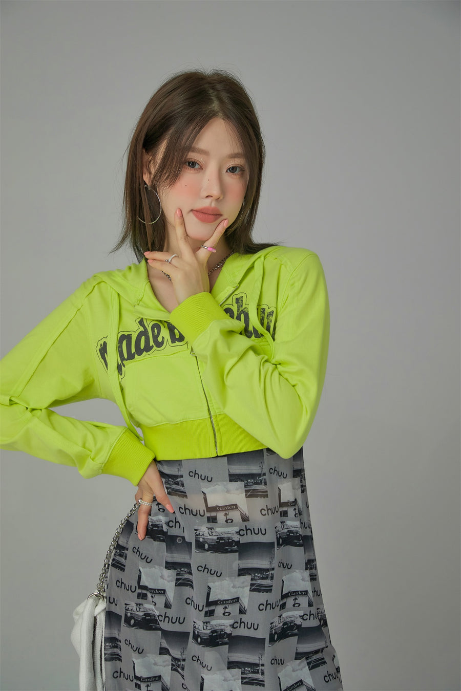 CHUU Cute Sport Crop Hoodie