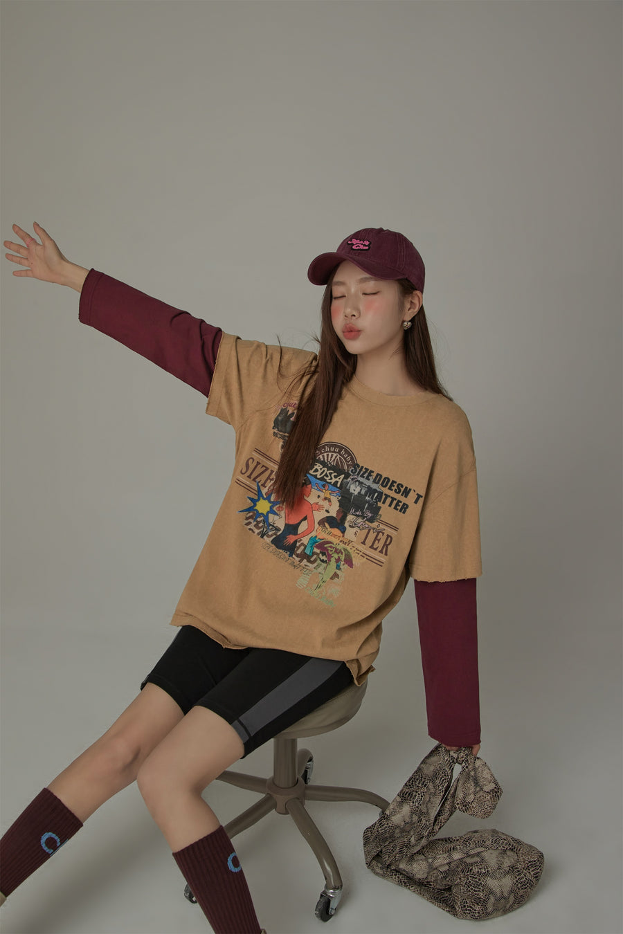 CHUU Size Doesnt Matter Beach Day Loose Fit T-Shirt