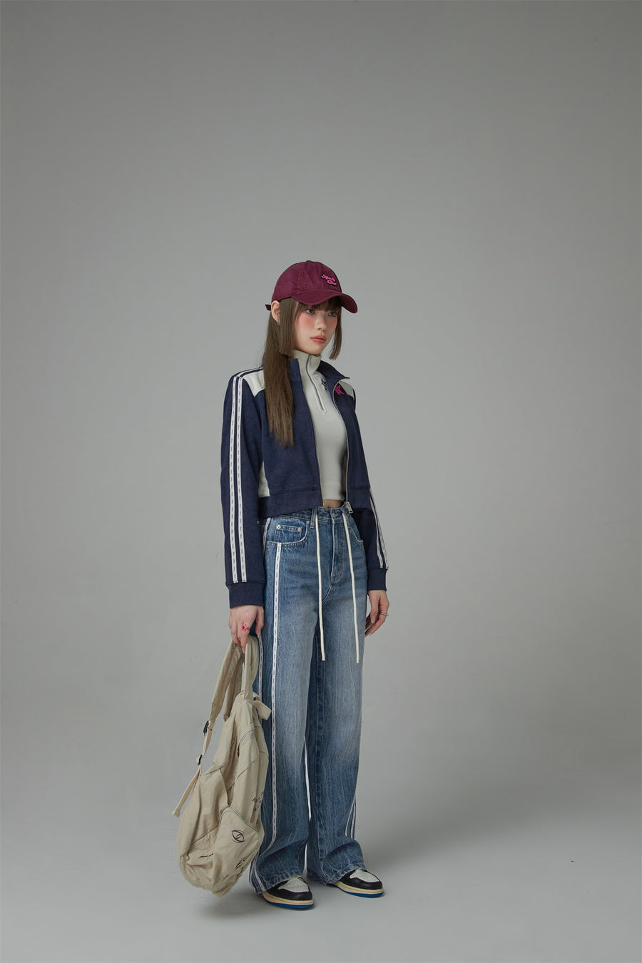 CHUU Whistle Vintage Cropped Zip-Up