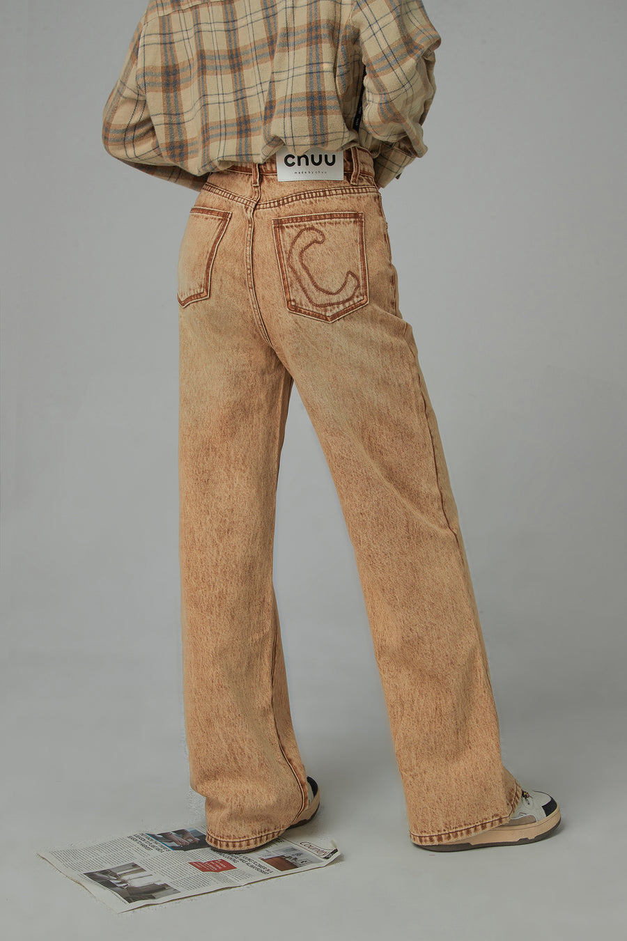 CHUU Trendsetter Wide Multi-Pocket Denim Asymmetrical Pants