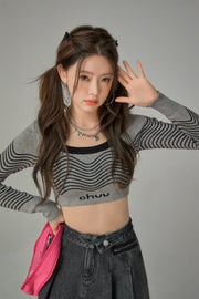 Chuu Wavy Pattern Crop Knit Sweater