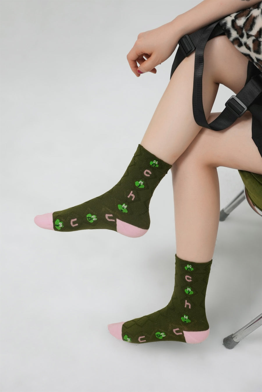 CHUU Lovely Fruit And Frog Ankle Socks