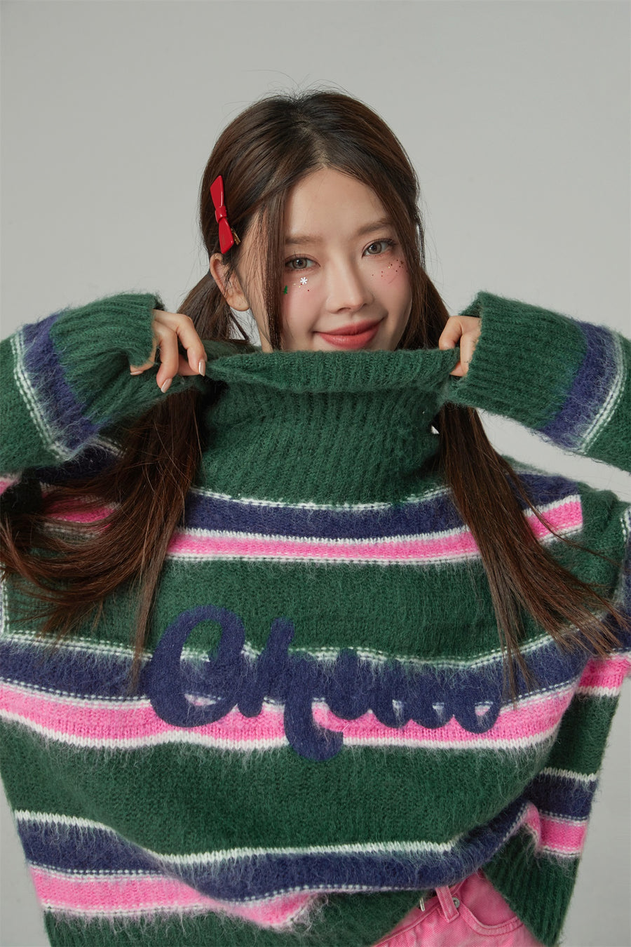 CHUU Loving You Two-Ways Stripe Knit Sweater