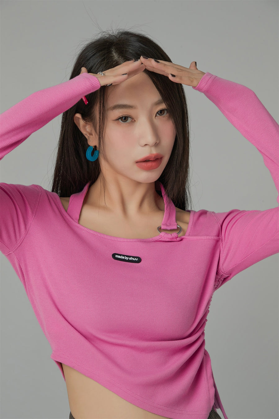 CHUU Unbalanced String Cropped T-Shirt