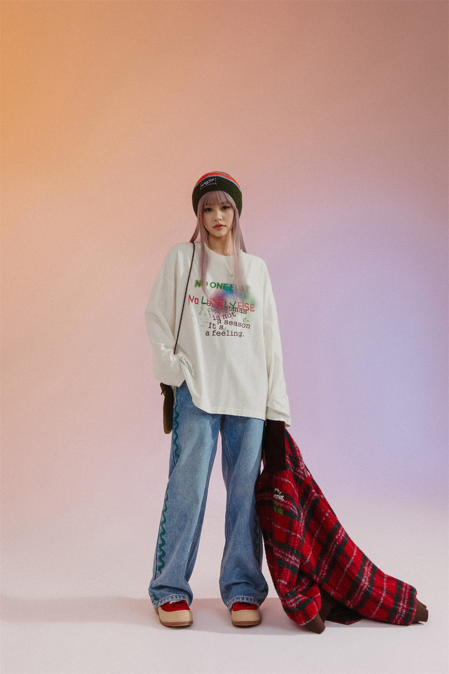 CHUU Loose Fit Christmas T-Shirt