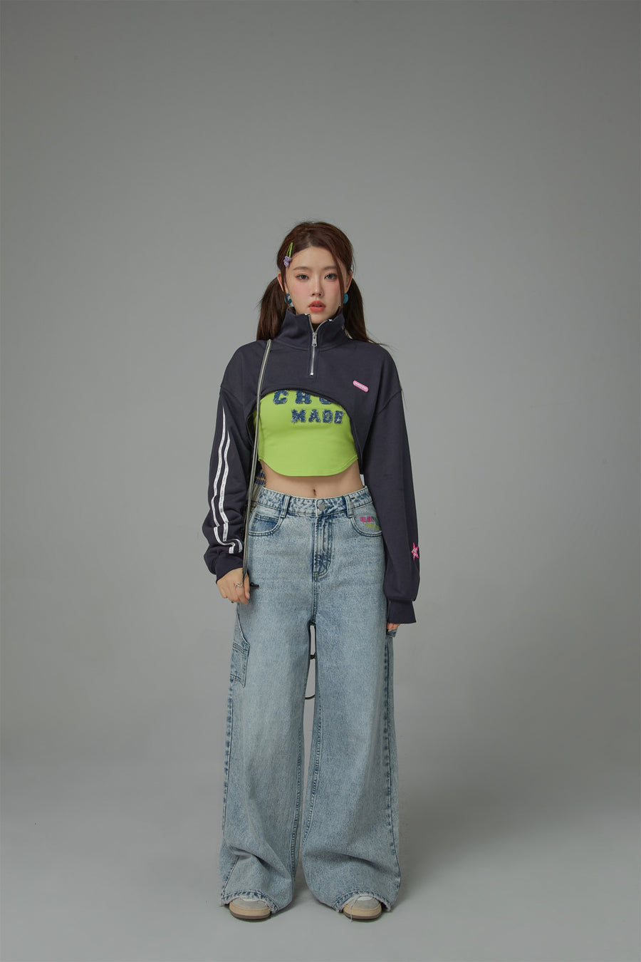 CHUU Playing It Cool Maxi Crop Half Zip-Up Sweatshirt