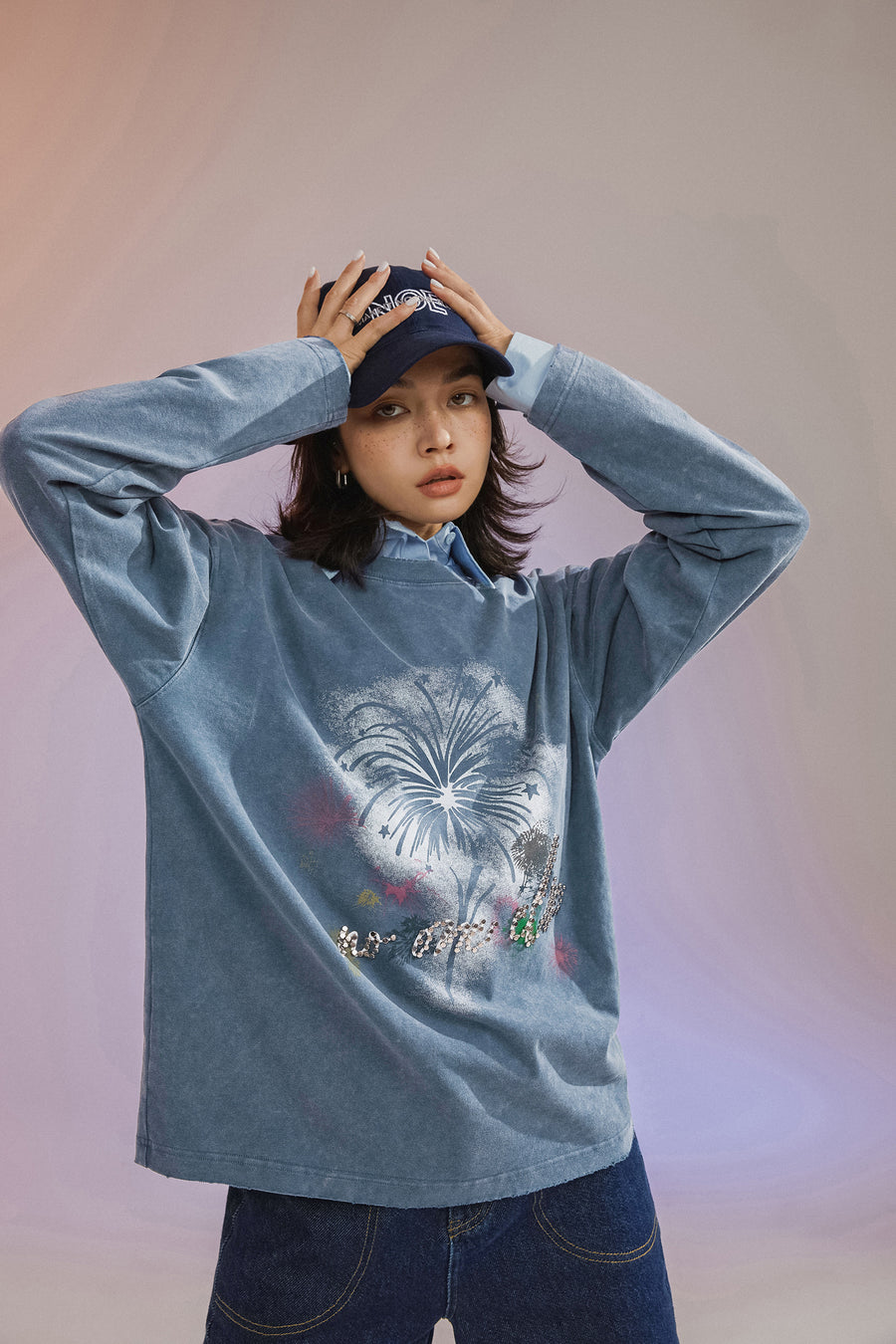 CHUU Fireworks Loose Fit Sweatshirt